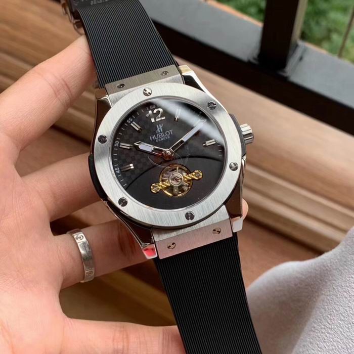 HUBLOT GENEVE Watch 695